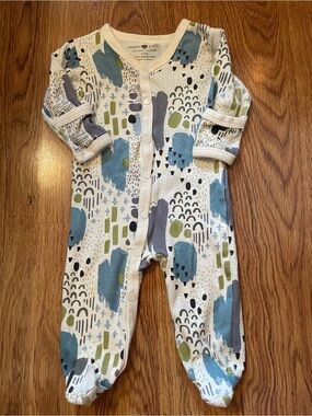 Apple Park Organic Cotton Abstract Pattern Footed Sleeper